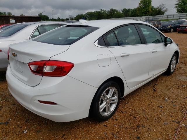 1G1BE5SM8H7208646 - 2017 CHEVROLET CRUZE LT WHITE photo 4