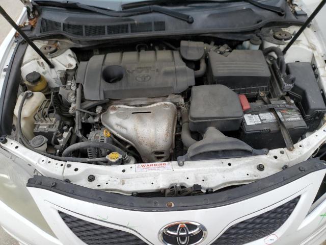 4T1BF3EK9BU747316 - 2011 TOYOTA CAMRY BASE WHITE photo 11