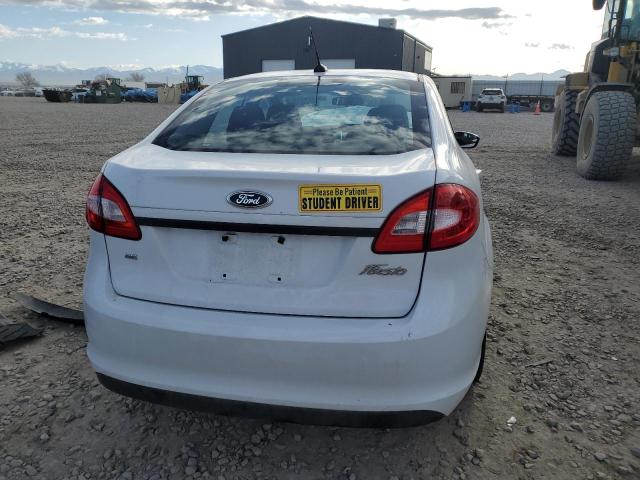 3FADP4BJ4CM205516 - 2012 FORD FIESTA SE WHITE photo 6