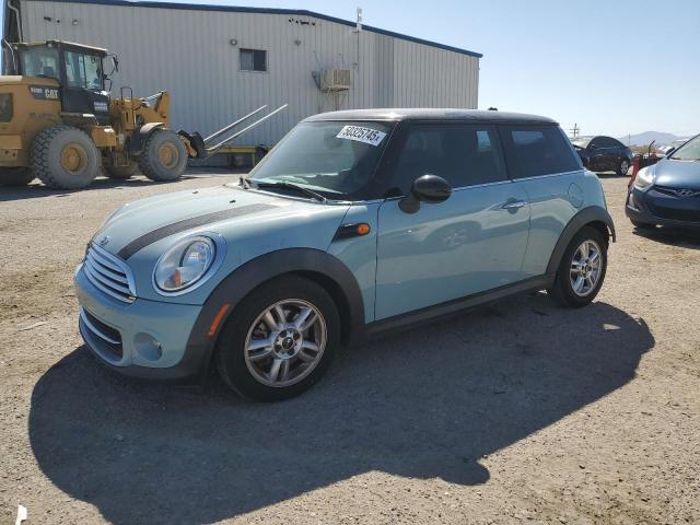 2013 MINI COOPER, 