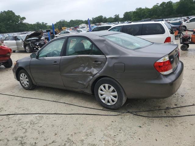 4T1BE32K15U551124 - 2005 TOYOTA CAMRY LE GRAY photo 2