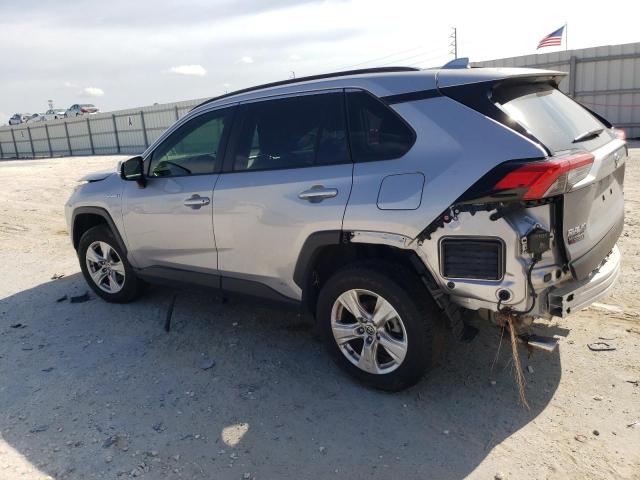 JTMR6RFV2LD002701 - 2020 TOYOTA RAV4 XLE SILVER photo 2