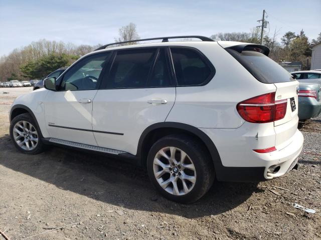 5UXZV4C58CL889994 - 2012 BMW X5 XDRIVE35I WHITE photo 2