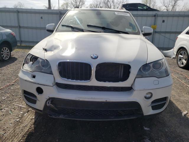 5UXZV4C58CL889994 - 2012 BMW X5 XDRIVE35I WHITE photo 5