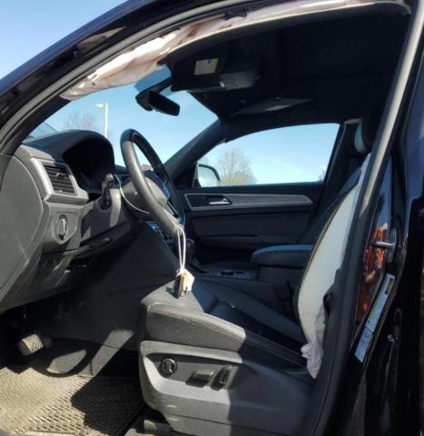 1V2KC2CA8MC203706 - 2021 VOLKSWAGEN ATLAS CROS SE Черный фото 7