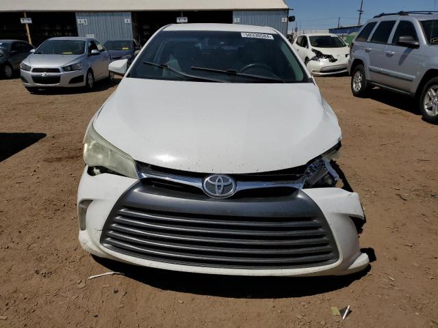 4T4BF1FK6FR467898 - 2015 TOYOTA CAMRY LE WHITE photo 5