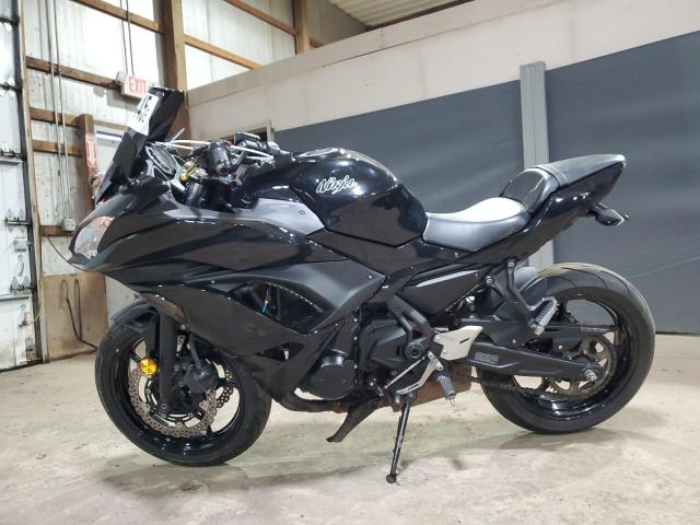 JKAEXEJ1XHDA00577 - 2017 KAWASAKI EX650 J შავი ფოტო 3