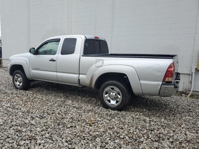 5TETU62N56Z287972 - 2006 TOYOTA TACOMA PRERUNNER ACCESS CAB SILVER photo 2
