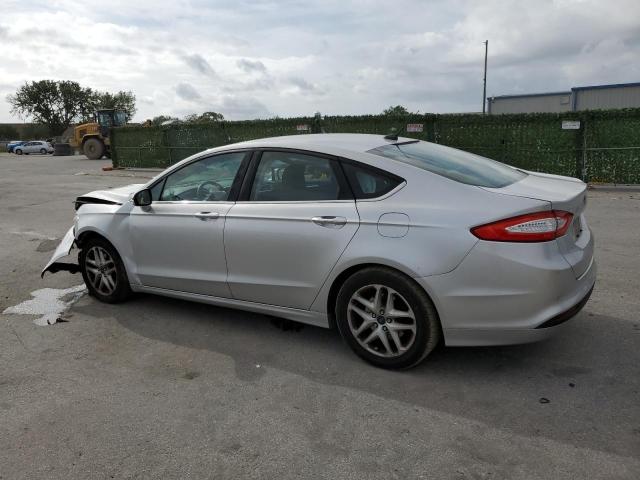 3FA6P0H79GR298233 - 2016 FORD FUSION SE SILVER photo 2