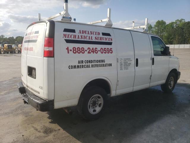 1GCWGAFG8J1338161 - 2018 CHEVROLET EXPRESS G2 WHITE photo 3