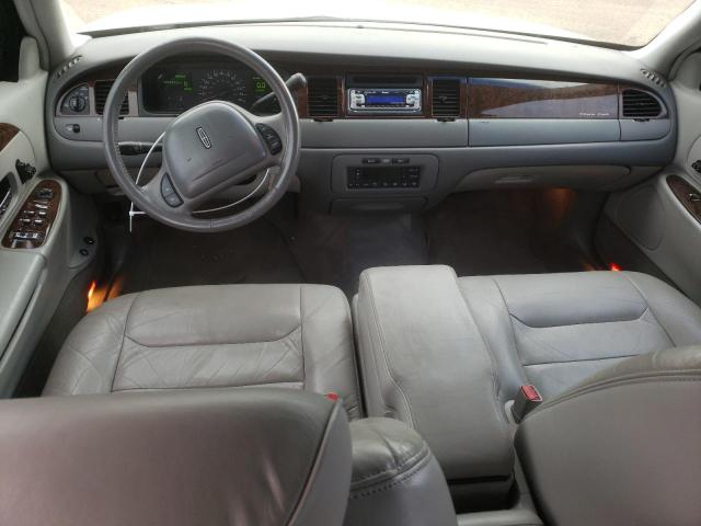 1LNHM81W1XY629122 - 1999 LINCOLN TOWN CAR EXECUTIVE WHITE photo 8