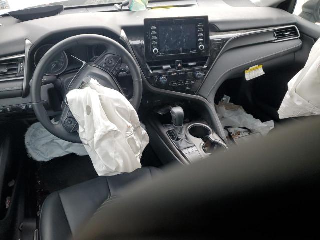 4T1G11AK8RU850042 - 2024 TOYOTA CAMRY SE NIGHT SHADE SILVER photo 8