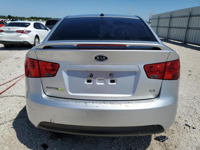 KNAFU4A22C5517276 - 2012 KIA FORTE EX SILVER photo 6