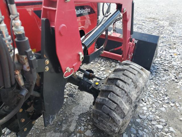 PNF5876 - 2024 MAHINDRA AND MAHINDRA TRACTOR RED photo 10