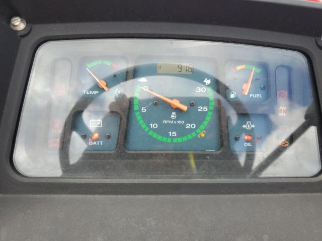 PNF5876 - 2024 MAHINDRA AND MAHINDRA TRACTOR RED photo 8