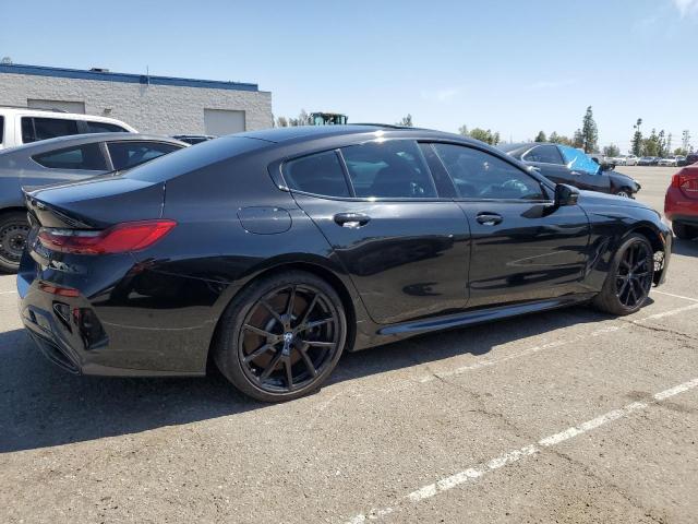 WBAGV8C02NCK08667 - 2022 BMW M850XI BLACK photo 3