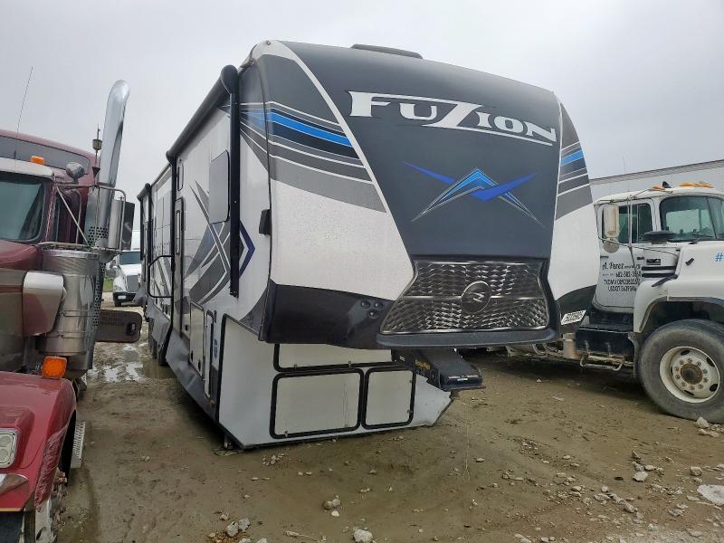 2021 FUZION CAMPER, null