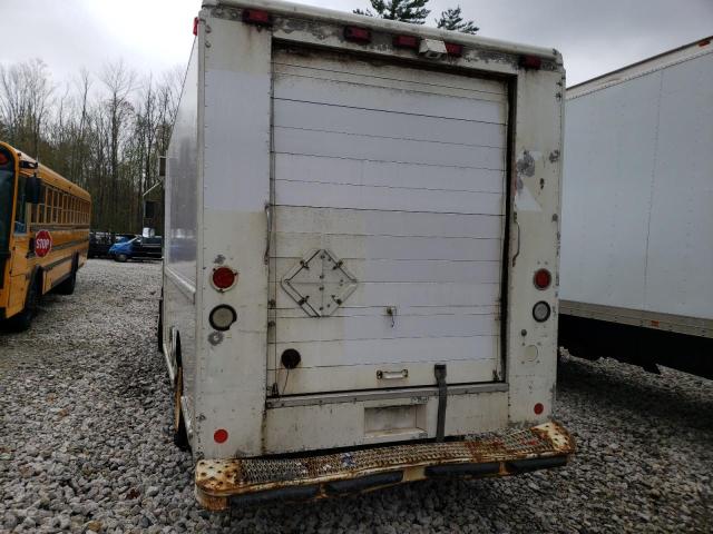 4UZAANBW65CV19037 - 2005 FREIGHTLINER CHASSIS M LINE WALK-IN VAN WHITE photo 9