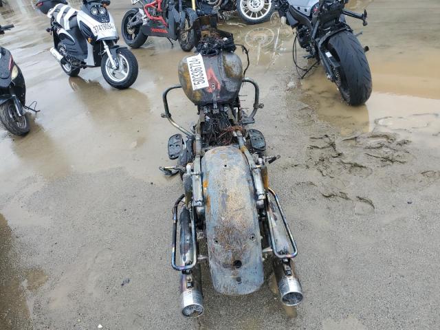 1HD1KHM15BB644681 - 2011 HARLEY-DAVIDSON FLTRX 烧焦的 照片 4