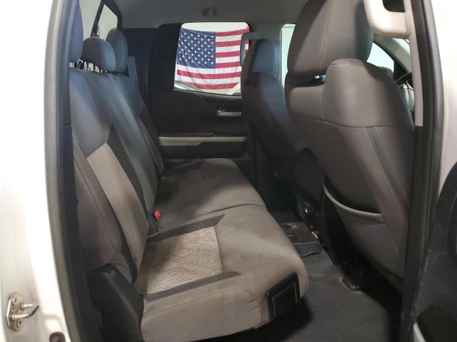 5TFUM5F18EX053143 - 2014 TOYOTA TUNDRA DOUBLE CAB SR/SR5 WHITE photo 10