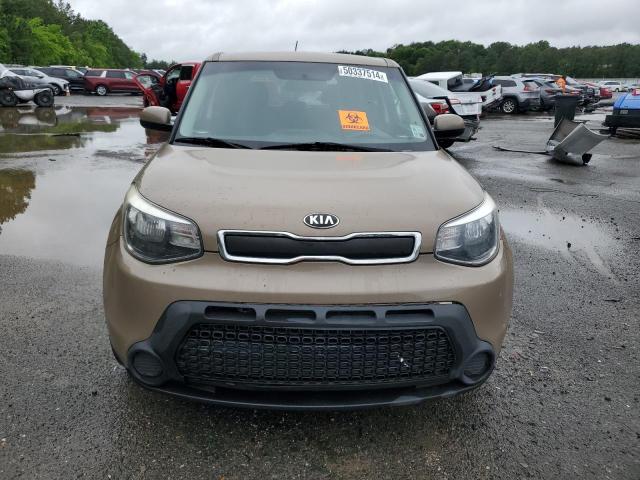 KNDJN2A21G7331379 - 2016 KIA SOUL BROWN photo 5