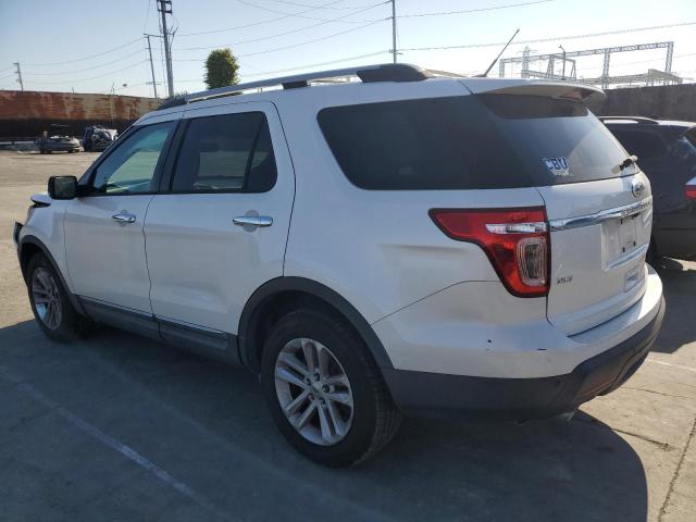 1FM5K7D88DGB70379 - 2013 FORD EXPLORER XLT WHITE photo 2