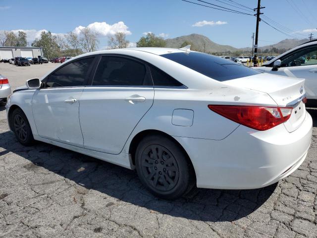 5NPEB4AC4BH204127 - 2011 HYUNDAI SONATA GLS WHITE photo 2