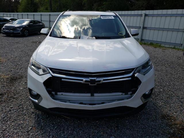 1GNERHKWXJJ256225 - 2018 CHEVROLET TRAVERSE LT WHITE photo 5