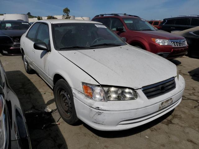 4T1BF28K11U957851 - 2001 TOYOTA CAMRY LE WHITE photo 4