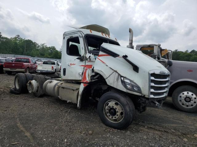 3AKJHLDV5RSUW1241 - 2024 FREIGHTLINER CASCADIA 1 WHITE photo 1