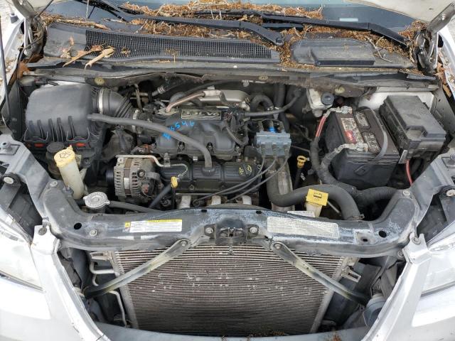 2A4RR4DE2AR102671 - 2010 CHRYSLER TOWN & COU LX SILVER photo 12