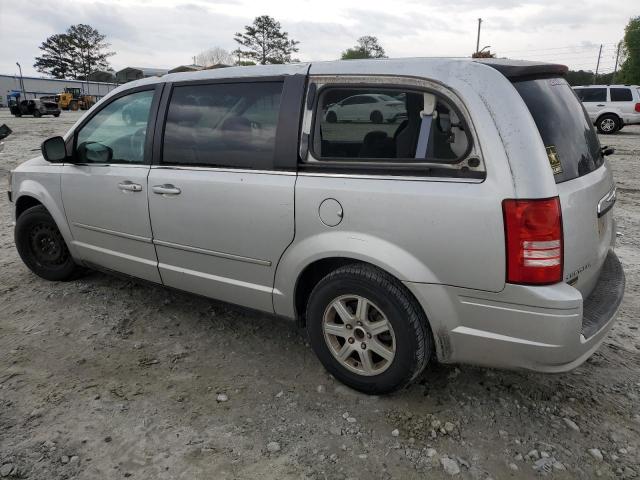 2A4RR4DE2AR102671 - 2010 CHRYSLER TOWN & COU LX SILVER photo 2