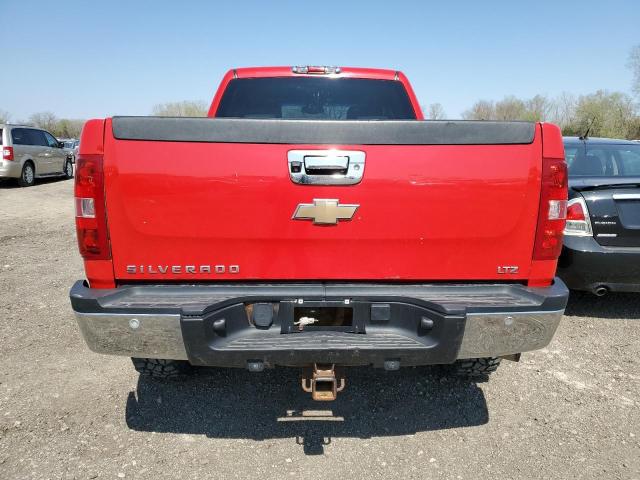 1GCHK63669F140743 - 2009 CHEVROLET SILVERADO K2500 HEAVY DUTY LTZ RED photo 6