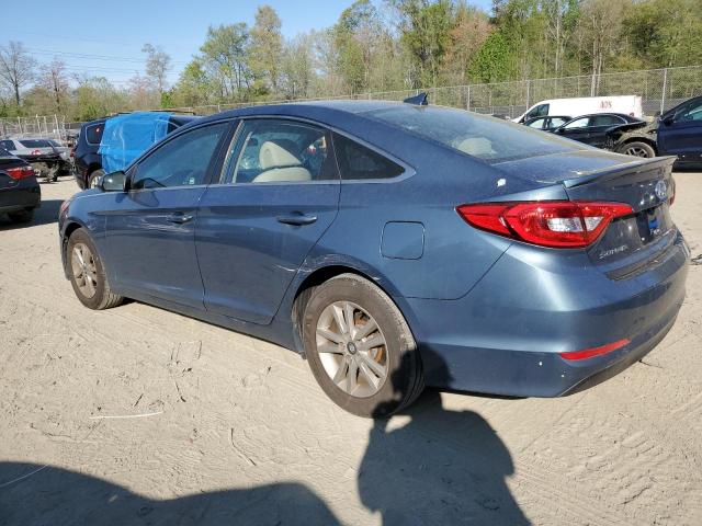 5NPE24AF8FH056211 - 2015 HYUNDAI SONATA SE BLUE photo 2