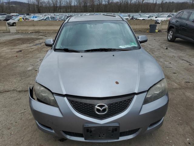 JM1BK32G261482326 - 2006 MAZDA 3 I GRAY photo 5