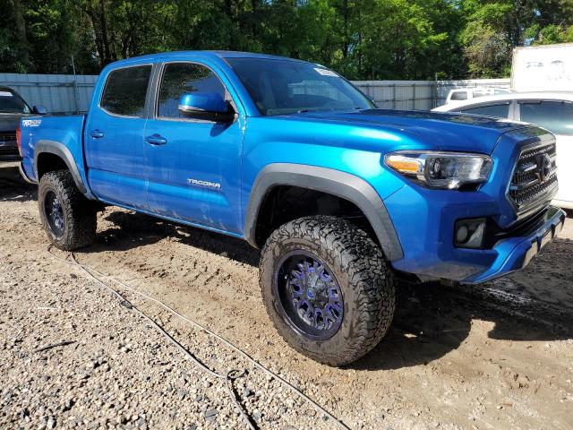 5TFCZ5AN6HX108703 - 2017 TOYOTA TACOMA DOUBLE CAB BLUE photo 4