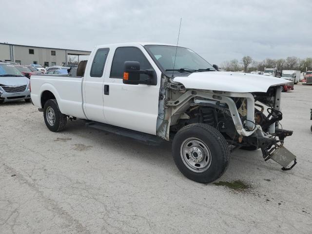 1FT7X2B61FEB70967 - 2015 FORD F250 SUPER DUTY WHITE photo 4