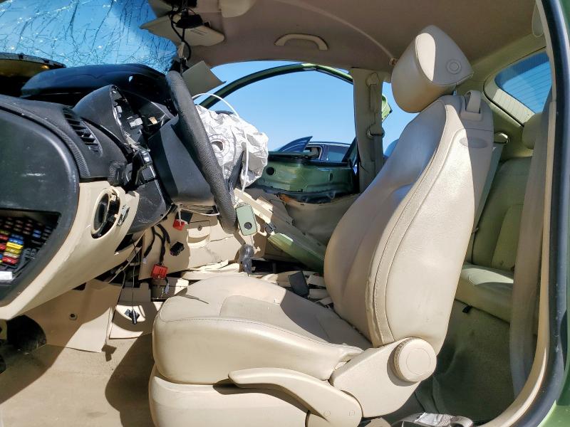 3VWBK31C05M416340 - 2005 VOLKSWAGEN NEW BEETLE GL 绿色 照片 7