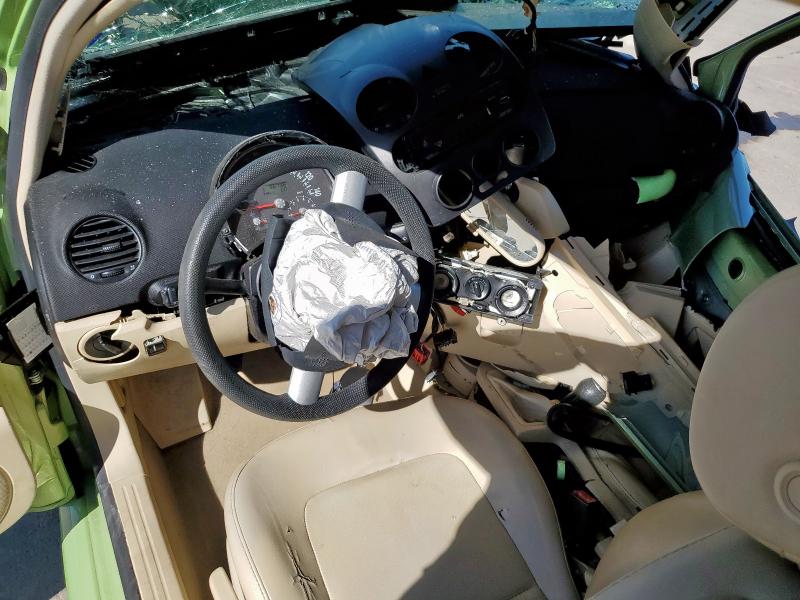 3VWBK31C05M416340 - 2005 VOLKSWAGEN NEW BEETLE GL 绿色 照片 8