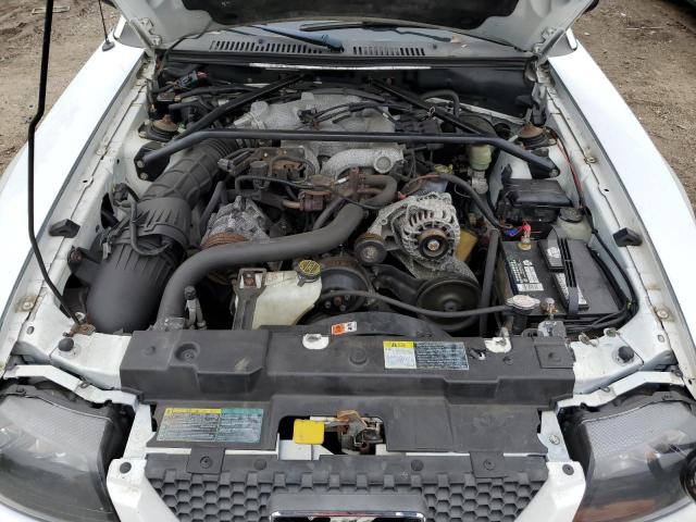 1FAFP40444F100465 - 2004 FORD MUSTANG WHITE photo 11