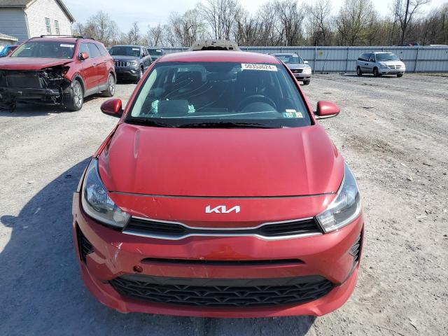 3KPA24AD2NE482573 - 2022 KIA RIO LX RED photo 5