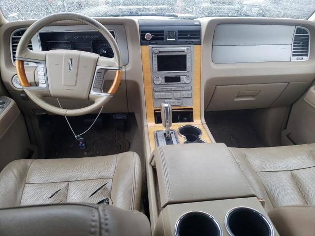 5LMFU28538LJ09341 - 2008 LINCOLN NAVIGATOR 白色 照片 8