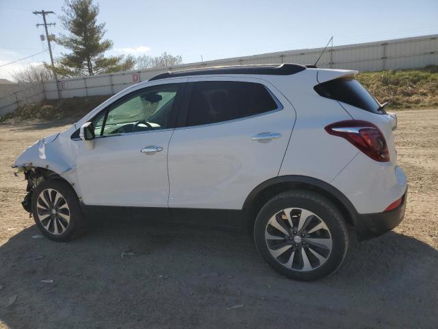 KL4CJFSB6JB557636 - 2018 BUICK ENCORE PREFERRED II WHITE photo 2