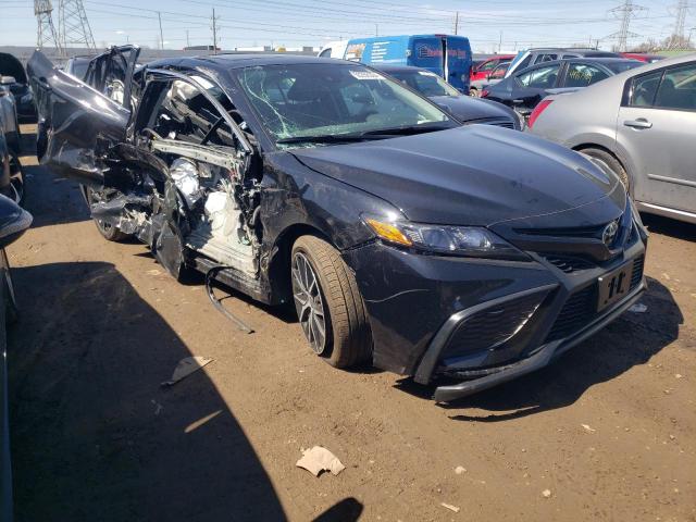 4T1T11AKXRU904097 - 2024 TOYOTA CAMRY SE NIGHT SHADE BLACK photo 4