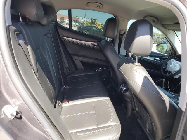 ZASFAKPN9J7B83466 - 2018 ALFA ROMEO STELVIO SPORT Grau Foto 11