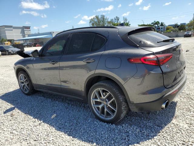 ZASFAKPN9J7B83466 - 2018 ALFA ROMEO STELVIO SPORT Grau Foto 2