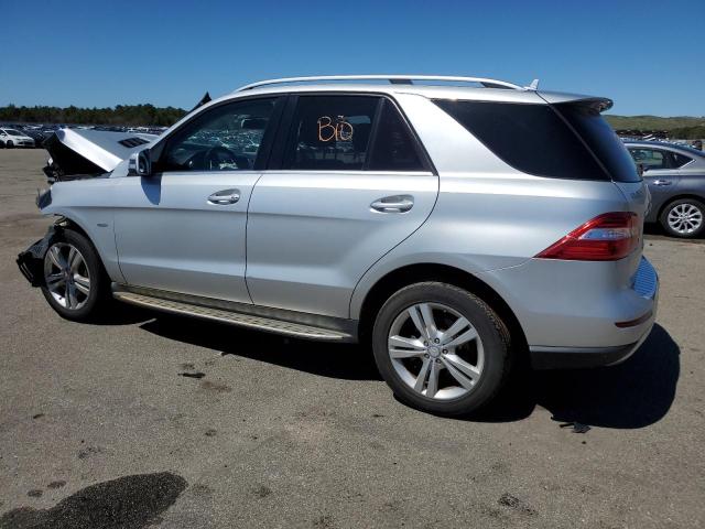 4JGDA5HB7CA001710 - 2012 MERCEDES-BENZ ML 350 4MATIC SILVER photo 2