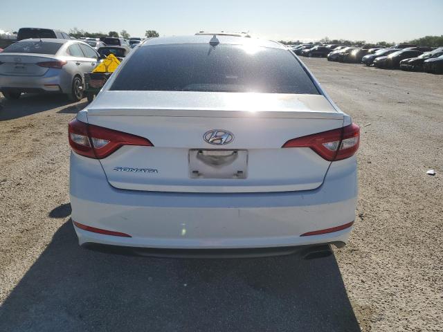 5NPE24AF1FH002149 - 2015 HYUNDAI SONATA SE WHITE photo 6