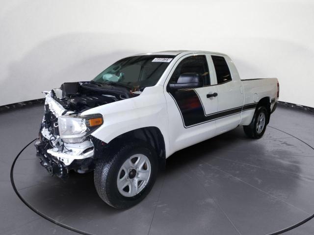 5TFRM5F11JX129088 - 2018 TOYOTA TUNDRA DOUBLE CAB SR/SR5 WHITE photo 1
