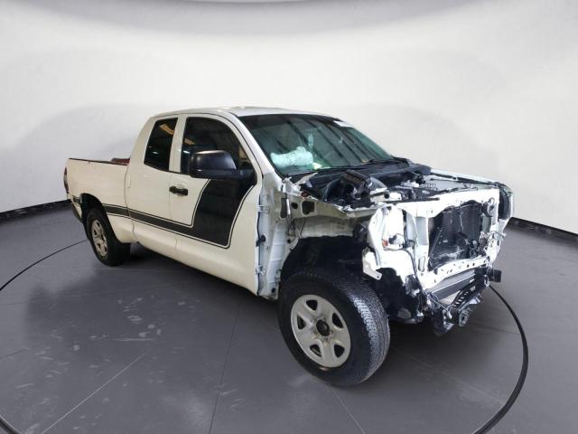 5TFRM5F11JX129088 - 2018 TOYOTA TUNDRA DOUBLE CAB SR/SR5 WHITE photo 4